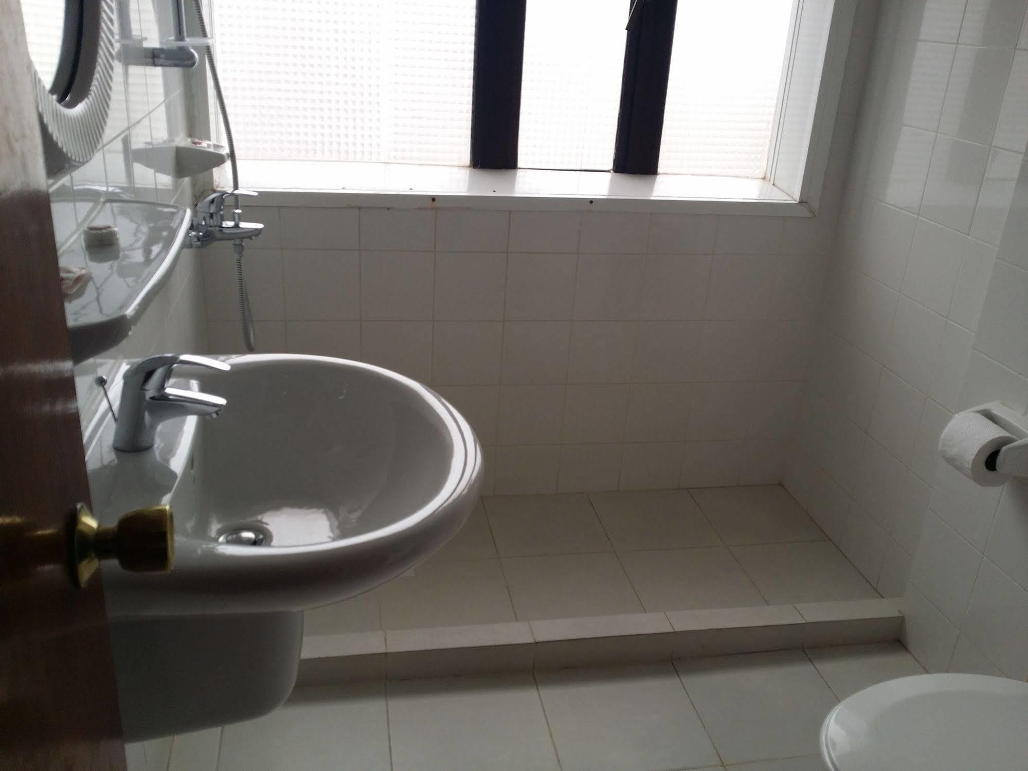 Atlas Hotel Manama Luaran gambar